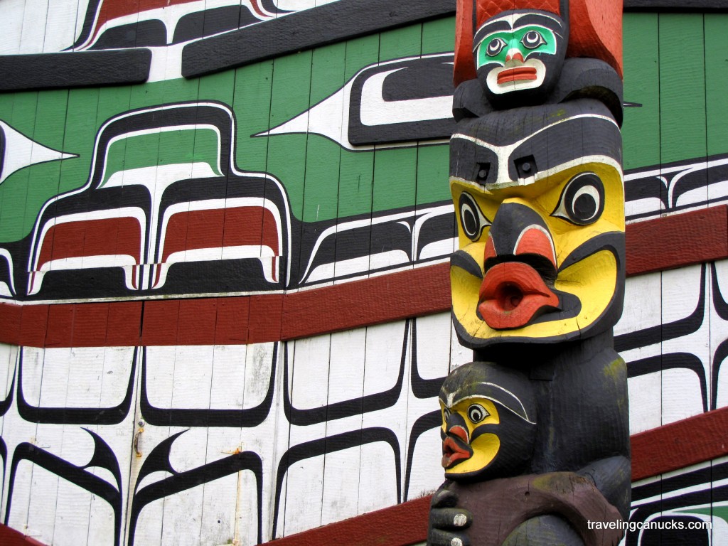 totem-pole-victoria-british-columbia