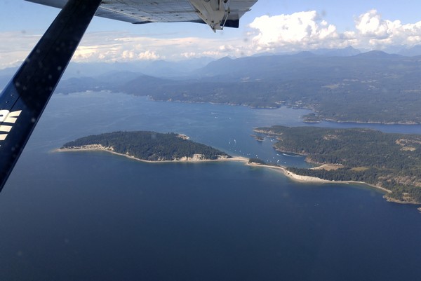 Seaplane flight in British Columbia, Sunshine Coast
