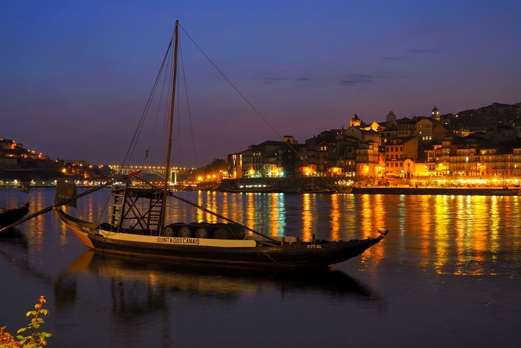 Night scene, Douro River, Porto, Portugal
