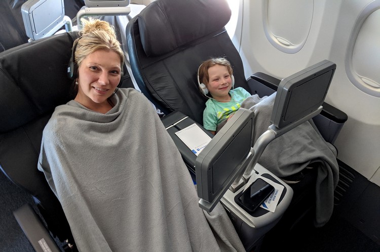 united airlines economy seats review