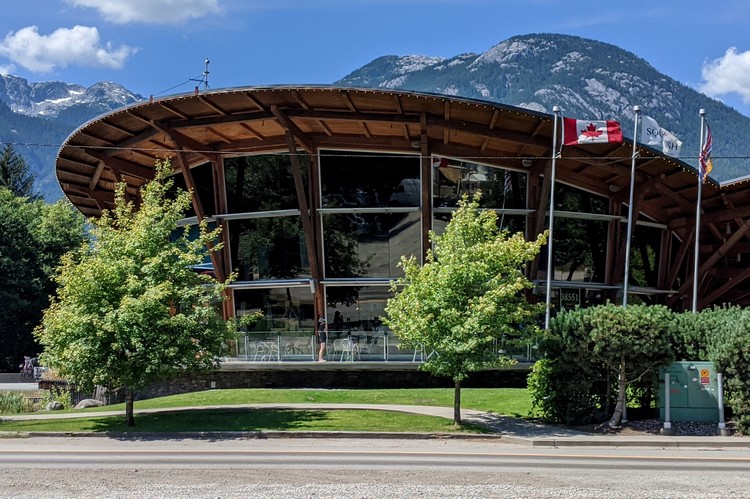Squamish Adventure Centre building beside Sea to Sky Highway