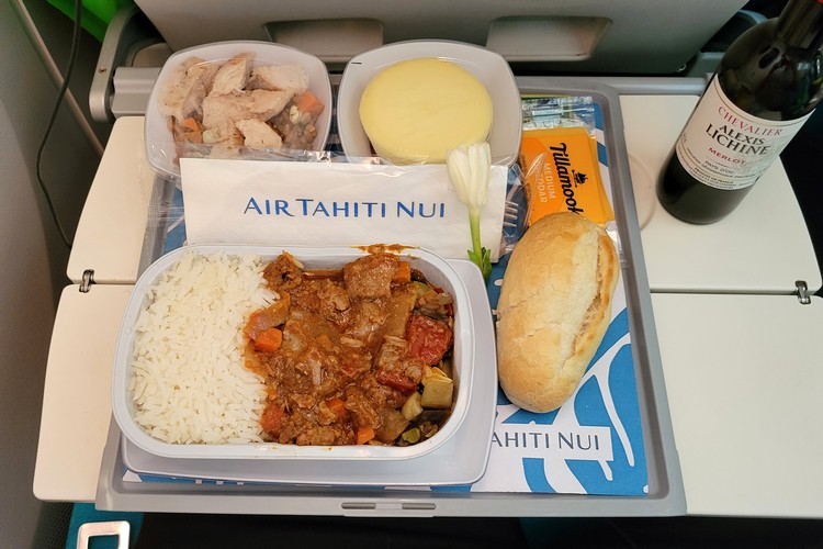food on air tahiti nui flight from seattle