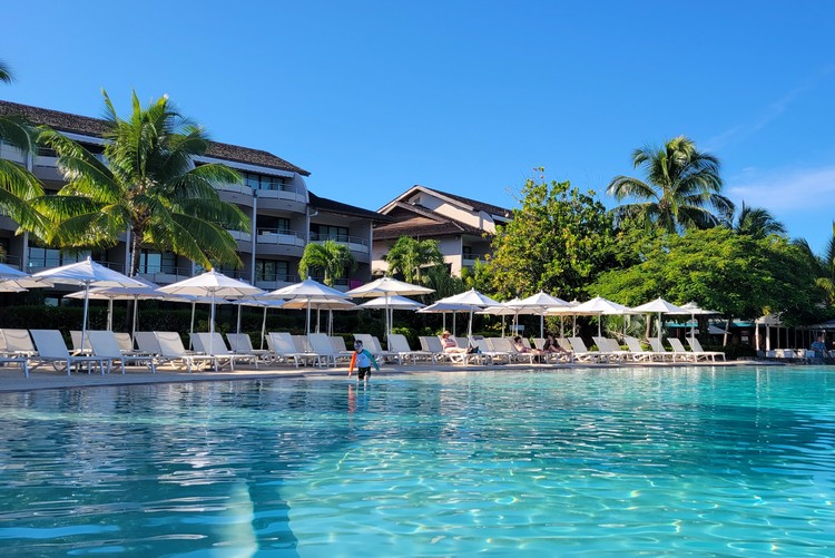 pool at Te Moana Tahiti Resort, best place to stay in Tahiti 