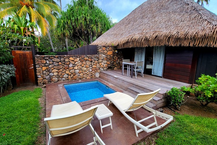 private pool in the garden bungalow at Manava Beach Resort Moorea