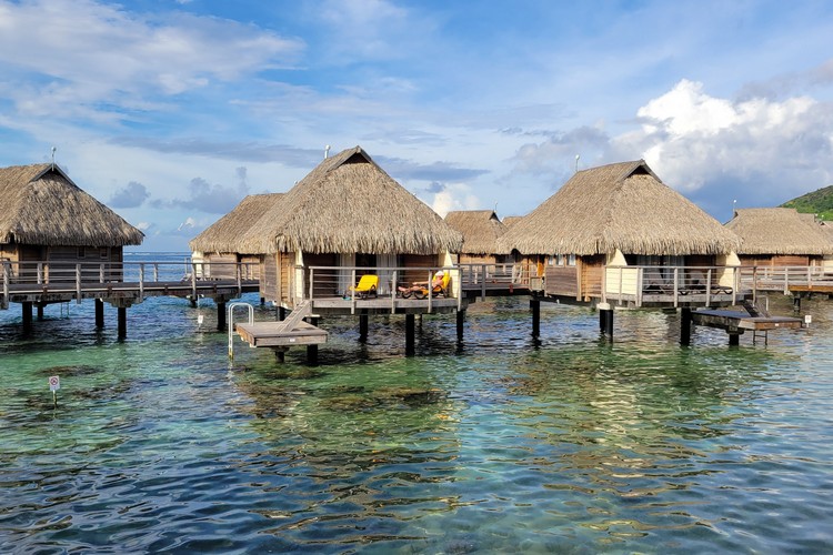 photos of Manava Beach Resort Moorea overwater bungalows, luxury beach resort French Polynesia, South Pacific 
