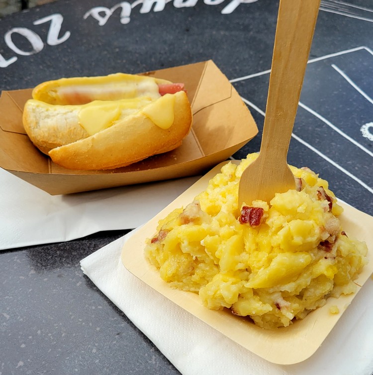 quick bites and food at Remy's Ratatouille Adventure in Disneyland Park at Disneyland Paris