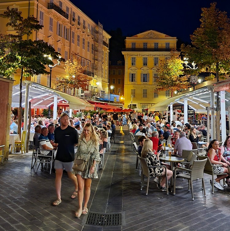 night dining at Vieux Nice, things to know before you travel to Nice, France