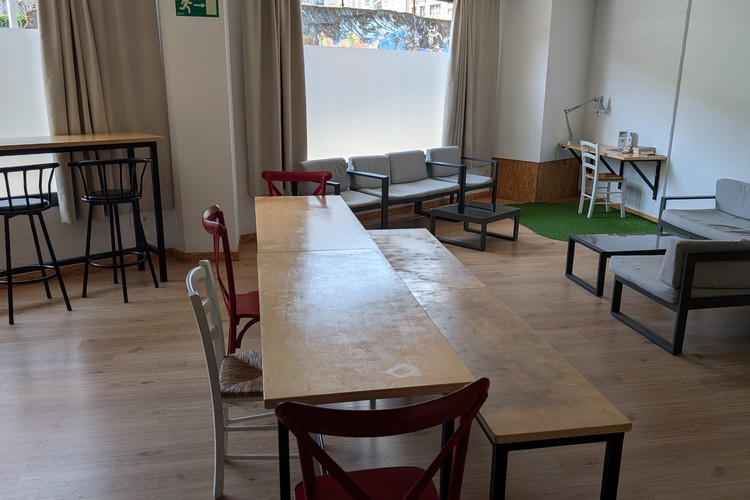 Common area inside Albergue Nacama Hostel Pontevedra