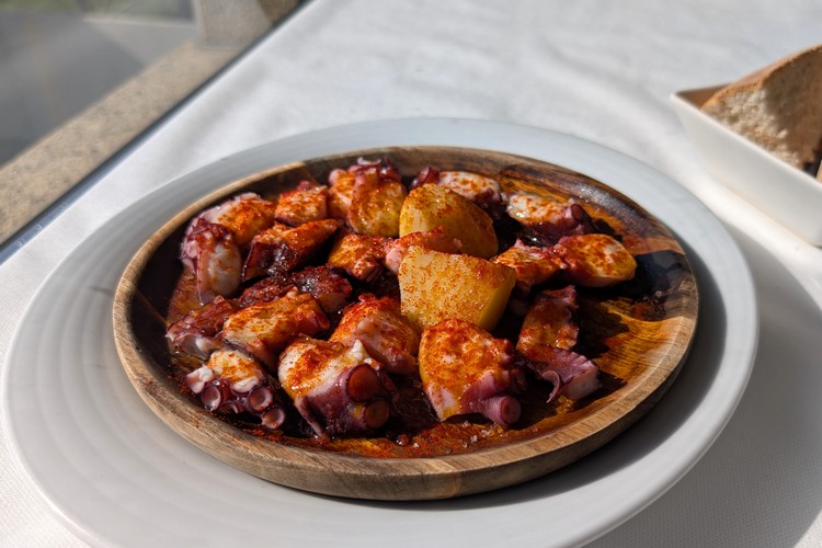 Pulpo a la Gallega at Restaurante Lorena in Viladesuso.