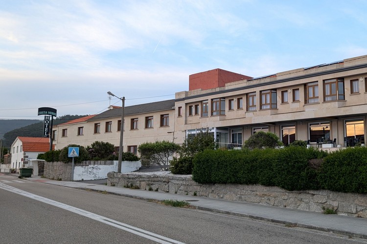 Exterior of Hotel Costa Verde in Viladesuso, Spain